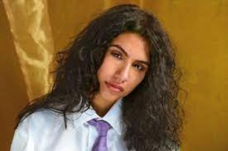 Vincenzo Caracciolo's daughter, Alessia Cara's lives a single life.